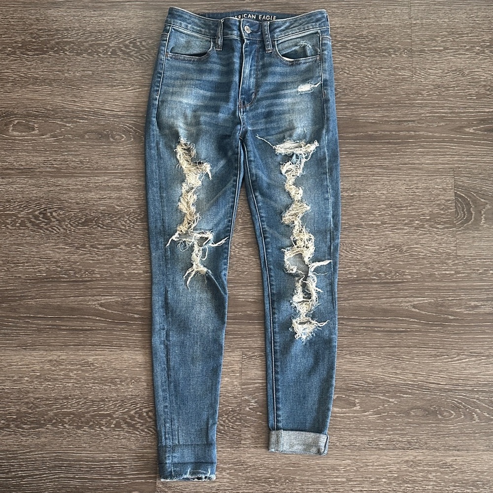 American Eagle Outfitters Super High-Rise Jegging Ripped Skinny Jeans